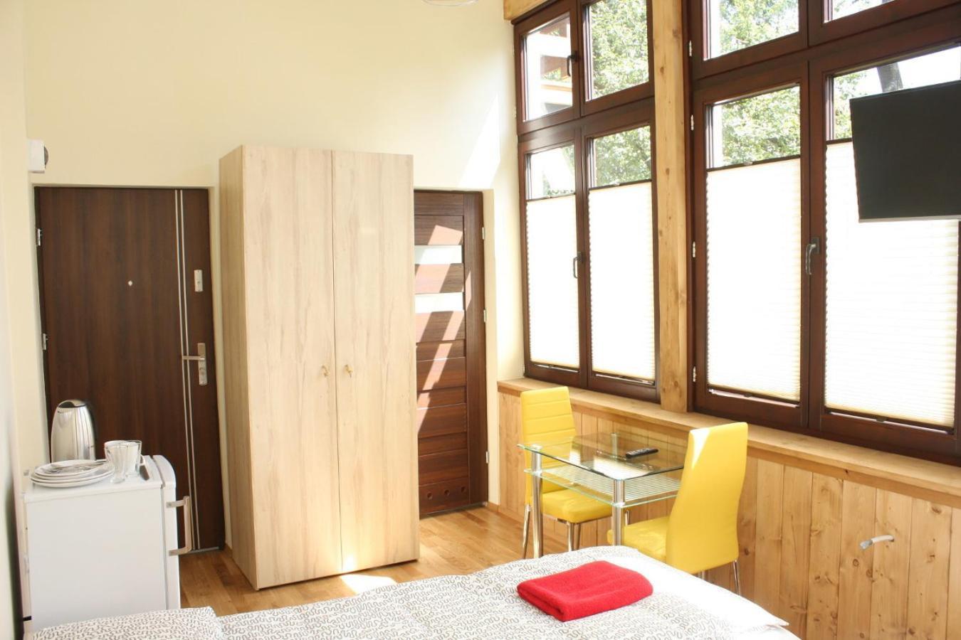 Gimnazjalna 5 - Apartamenty I Pokoje W Centrum Zakopanego Ruang foto
